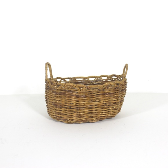 Small Vintage Hand Woven Basket with Handles - Picture 3 of 8